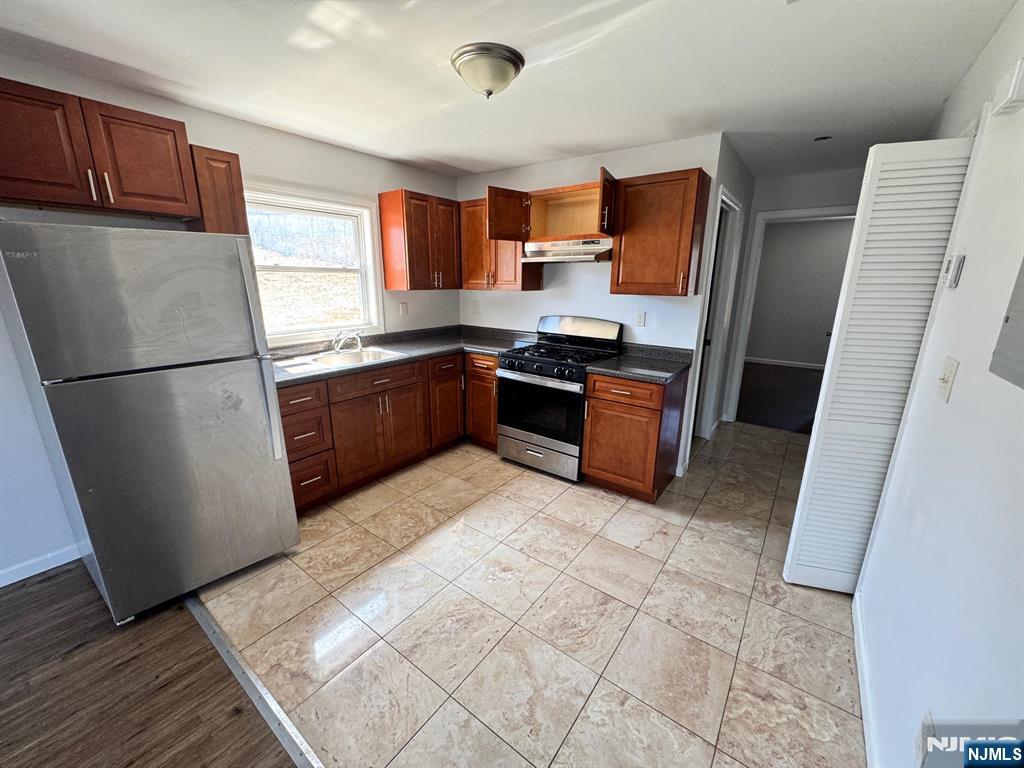 202 Mill Street - Photo 2