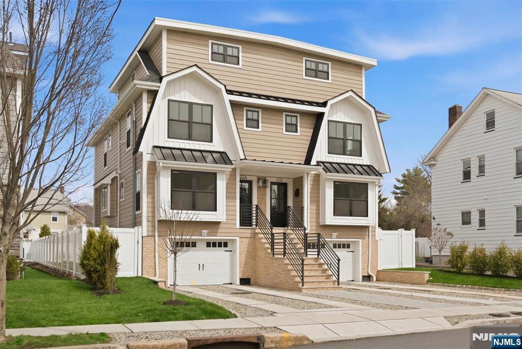 27 Willow Street