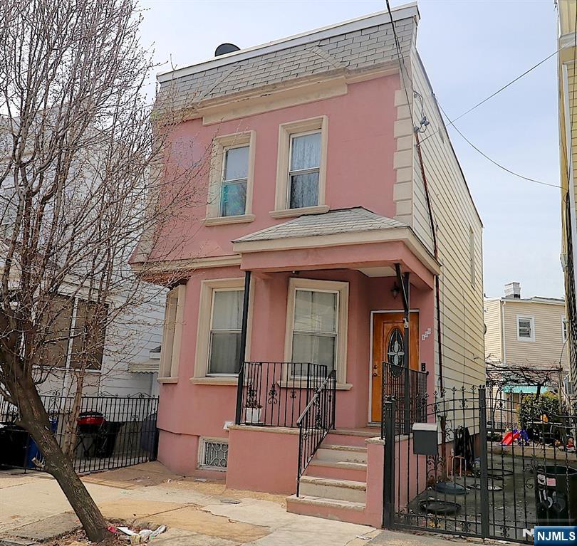 155 Brill Street - Photo 1