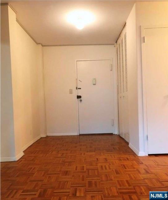 2352 Linwood Ave #4H, Fort Lee, NJ 07024