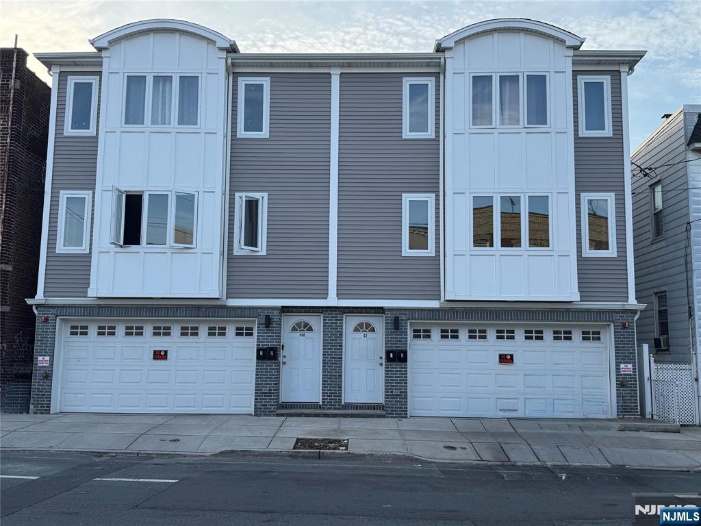 562 11th Street - Photo 1
