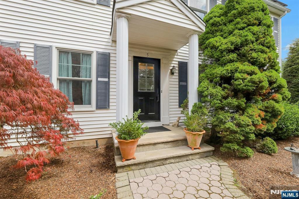 5 Hilltop Road - Photo 2