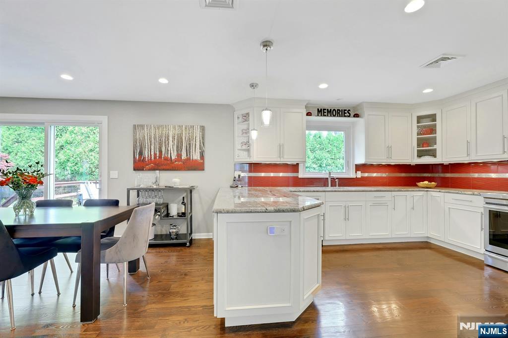 5 Hilltop Road - Photo 3