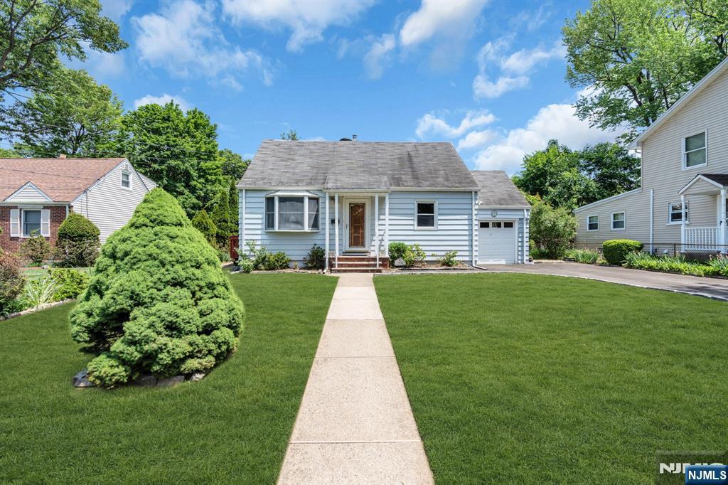 306 Highland Street - Photo 3