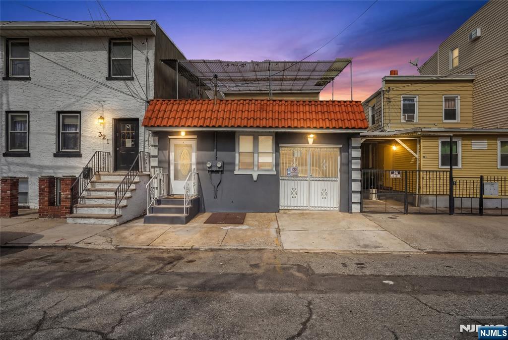 99 Bruen Street - Photo 2