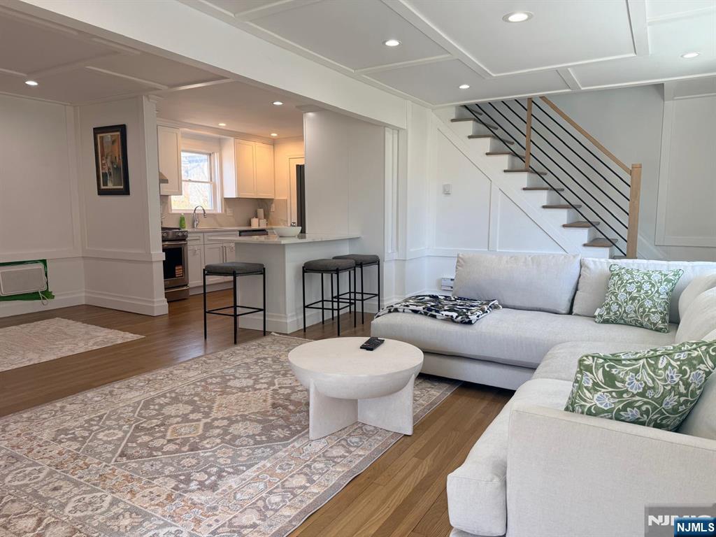 52 Hillside UNIT B, Tenafly, NJ, 07670