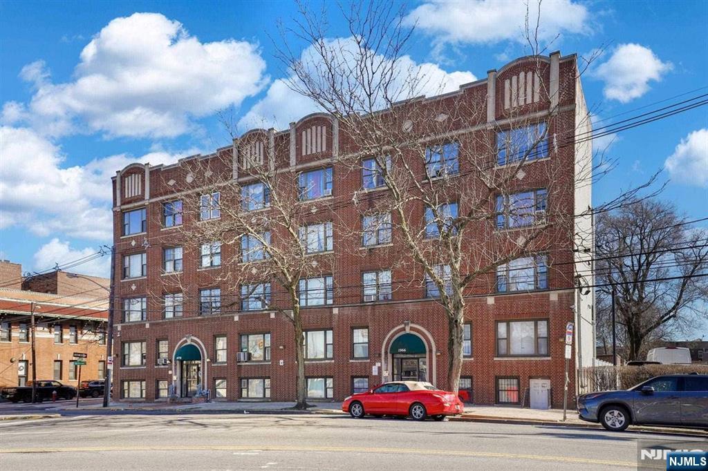 1866 John F Kennedy Boulevard #1c