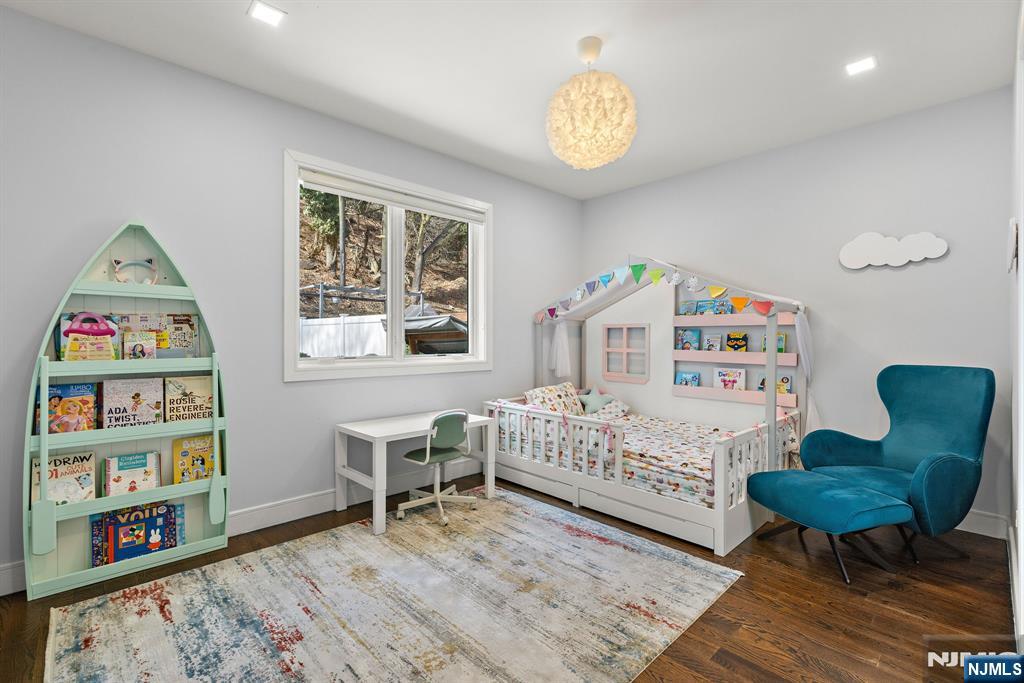 504 Undercliff Avenue