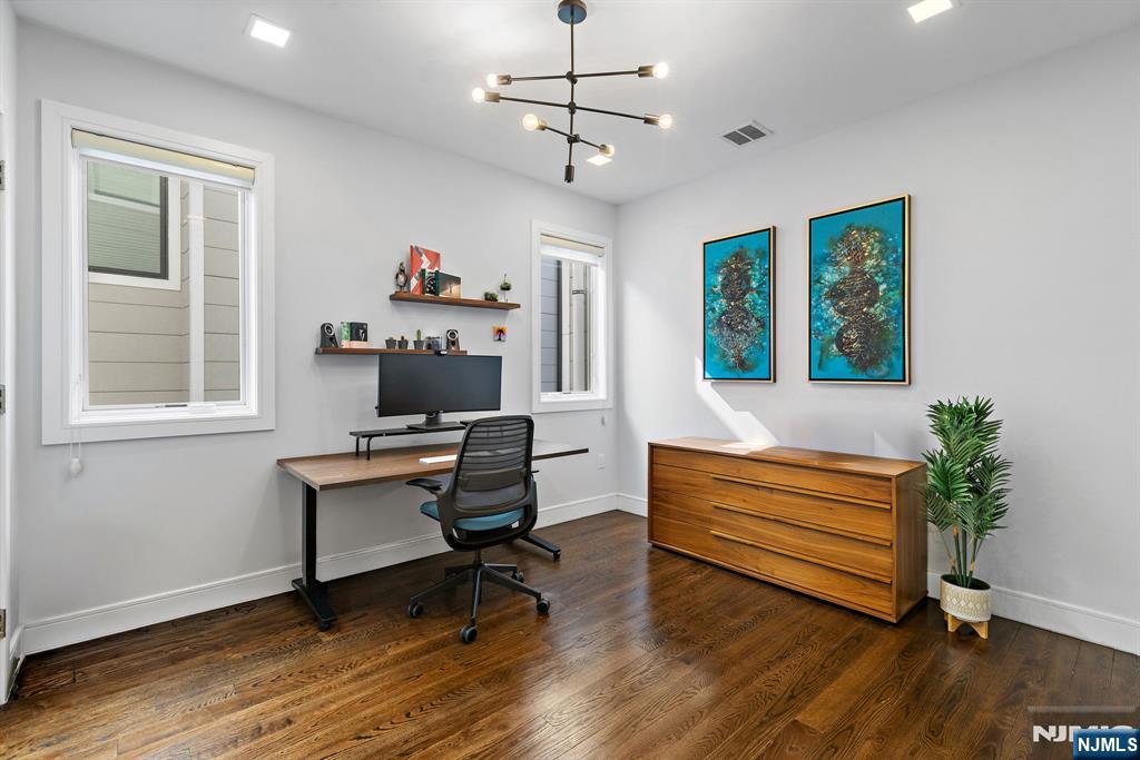 504 Undercliff Avenue