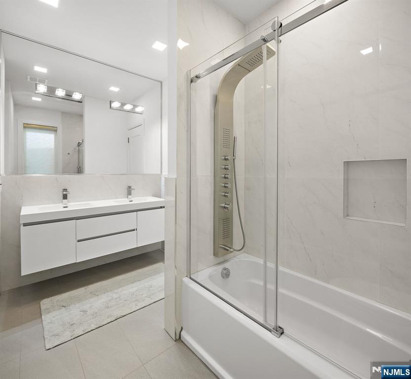 504 Undercliff Avenue