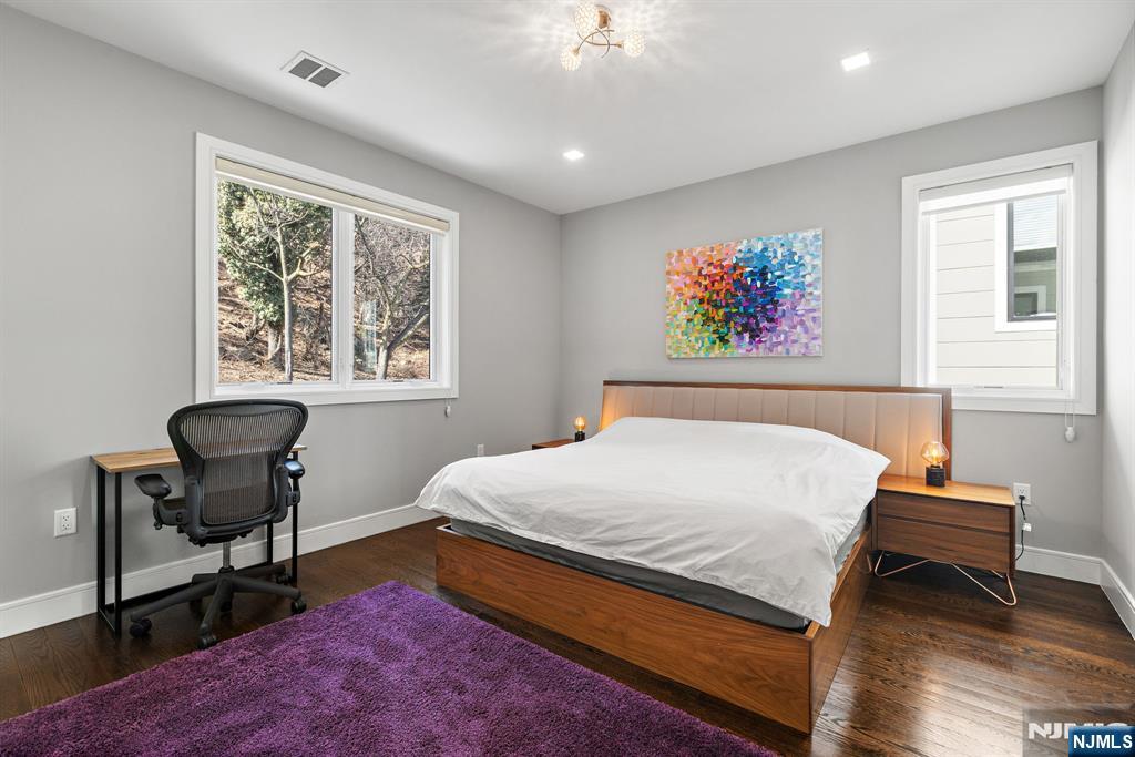 504 Undercliff Avenue