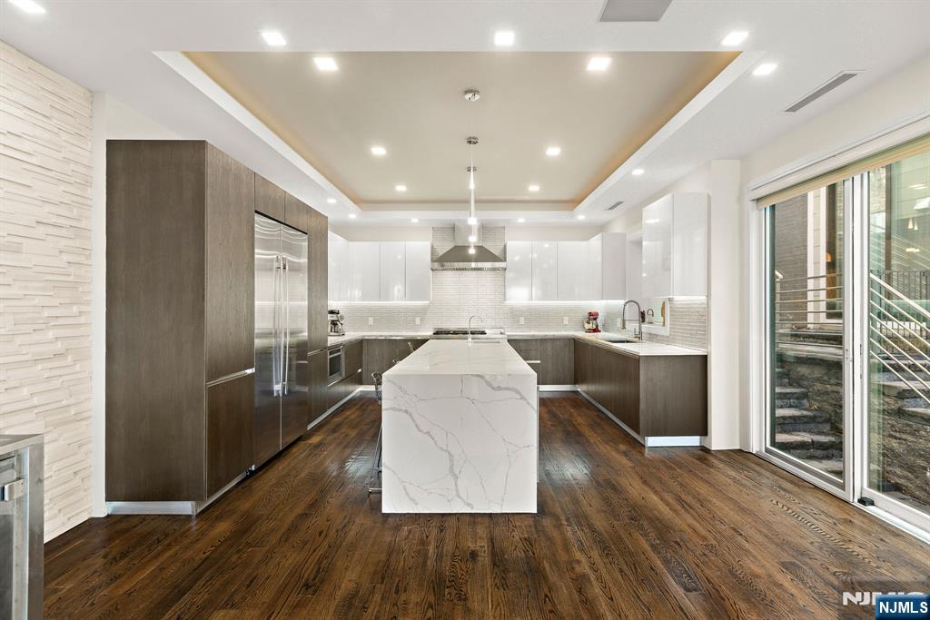 504 Undercliff Avenue