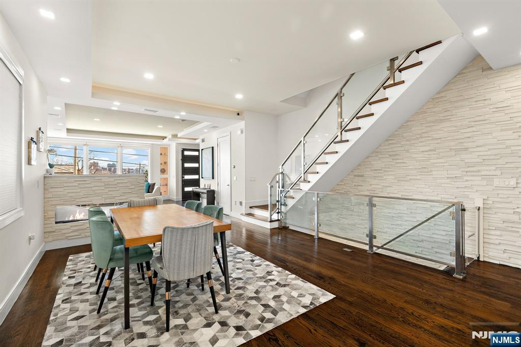 504 Undercliff Avenue