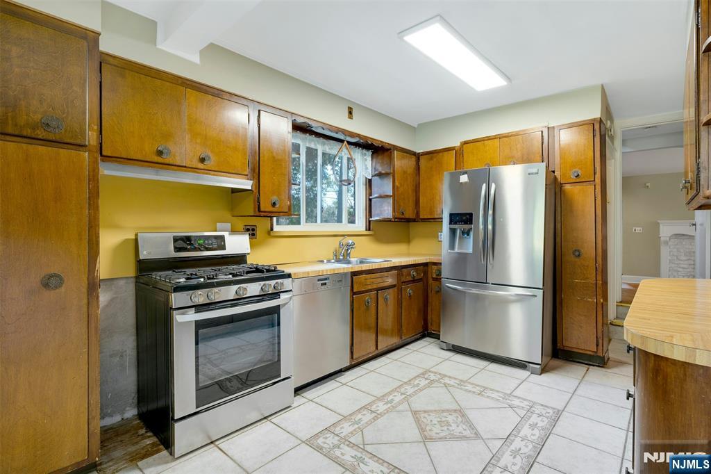 65 Merrison Street, Teaneck, NJ 07666 Listing Photo  13