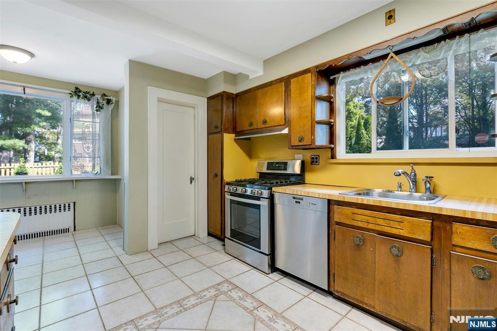 65 Merrison Street, Teaneck, NJ 07666 Listing Photo  15