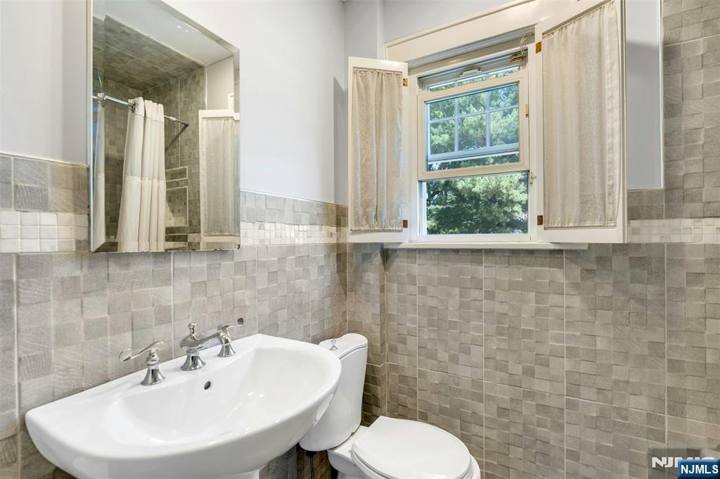65 Merrison Street, Teaneck, NJ 07666 Listing Photo  26
