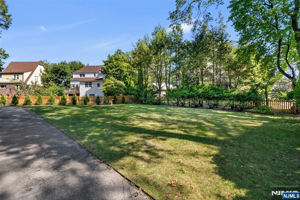 65 Merrison Street, Teaneck, NJ 07666 Listing Photo  32
