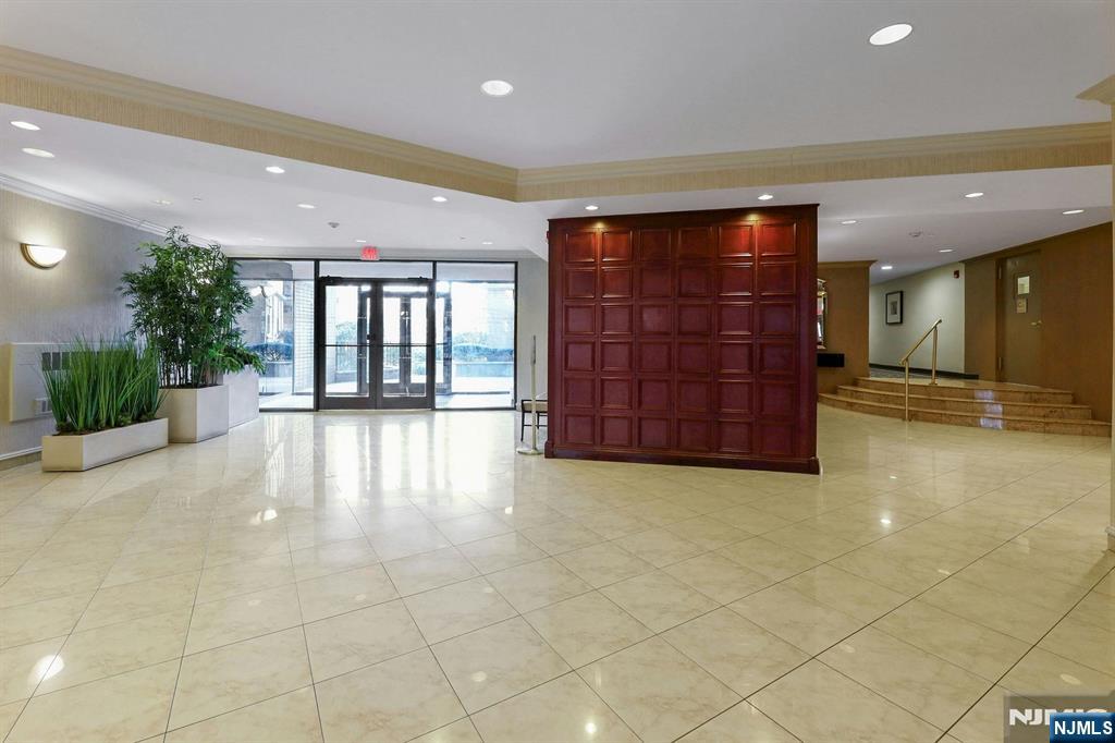2200 N Central 15G - Photo 3