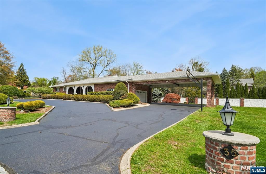 35 Grandview Avenue - Photo 2