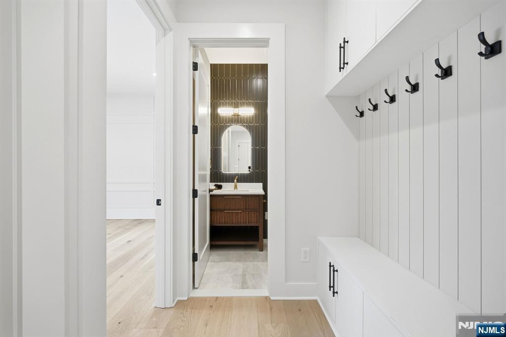 77 Elmwood Drive - Photo 4