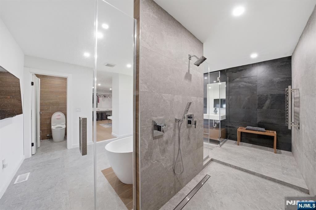 55 Oxford Drive, Tenafly, NJ, 07670