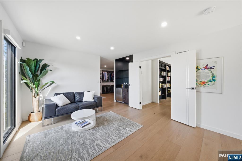 55 Oxford Drive, Tenafly, NJ, 07670