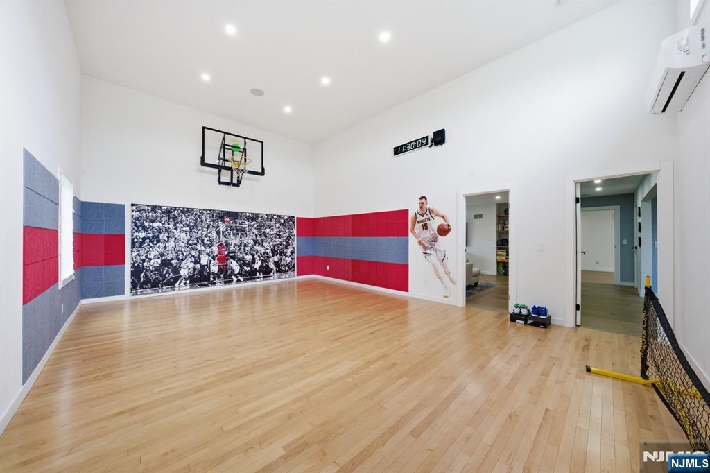 55 Oxford Drive, Tenafly, NJ, 07670