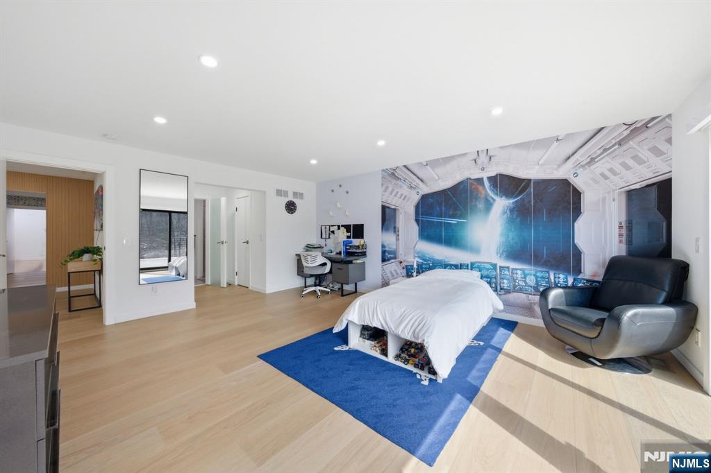 55 Oxford Drive, Tenafly, NJ, 07670