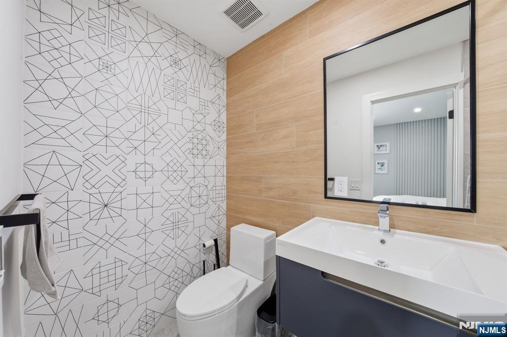 55 Oxford Drive, Tenafly, NJ, 07670