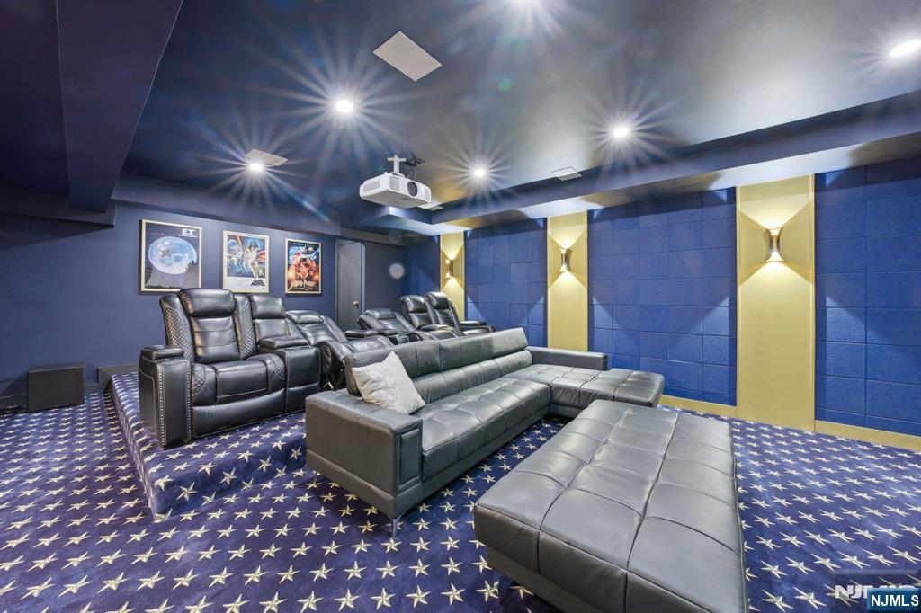 55 Oxford Drive, Tenafly, NJ, 07670