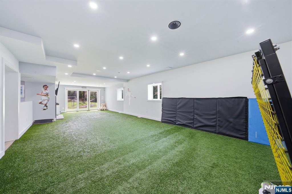 55 Oxford Drive, Tenafly, NJ, 07670