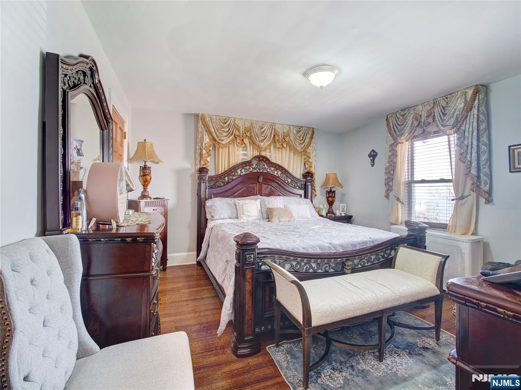 569 Monroe Place