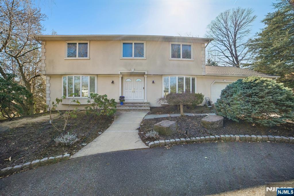 7 Royal Park Terrace, Hillsdale, NJ, 07642