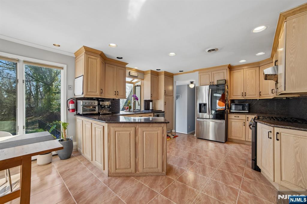 7 Royal Park Terrace, Hillsdale, NJ, 07642