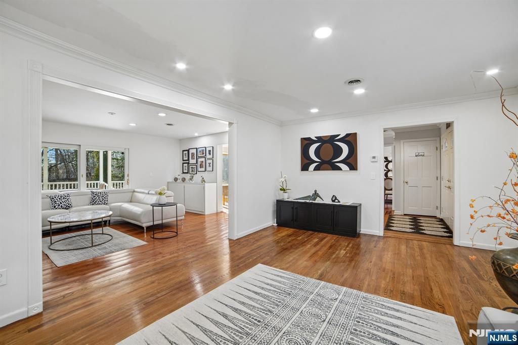 7 Royal Park Terrace, Hillsdale, NJ, 07642