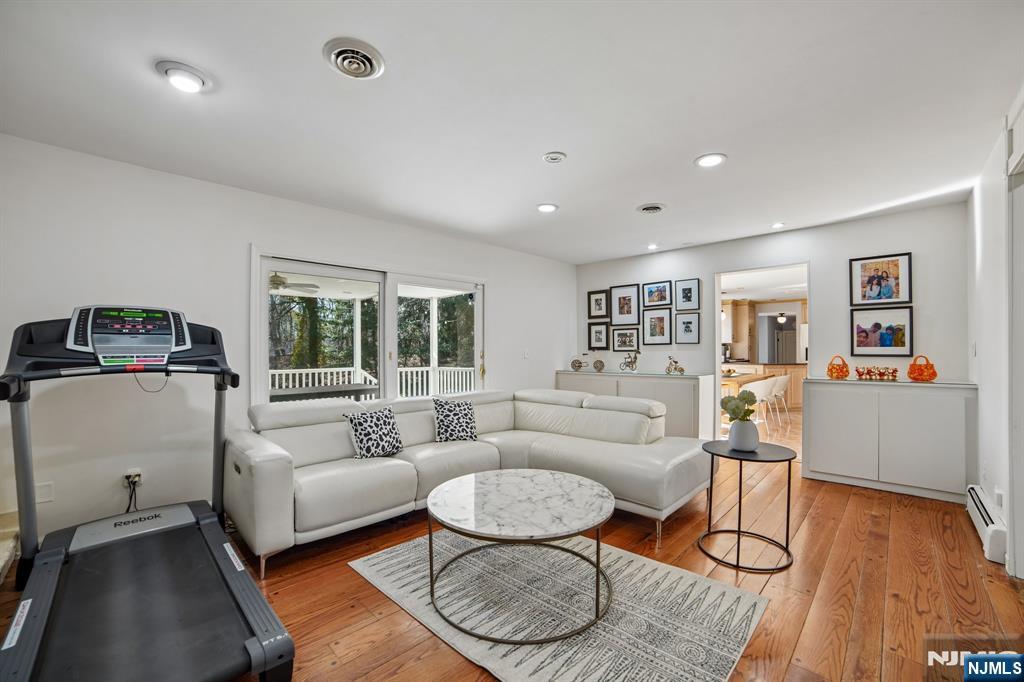 7 Royal Park Terrace, Hillsdale, NJ, 07642