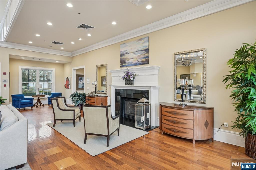 1209 Holly Lane #141