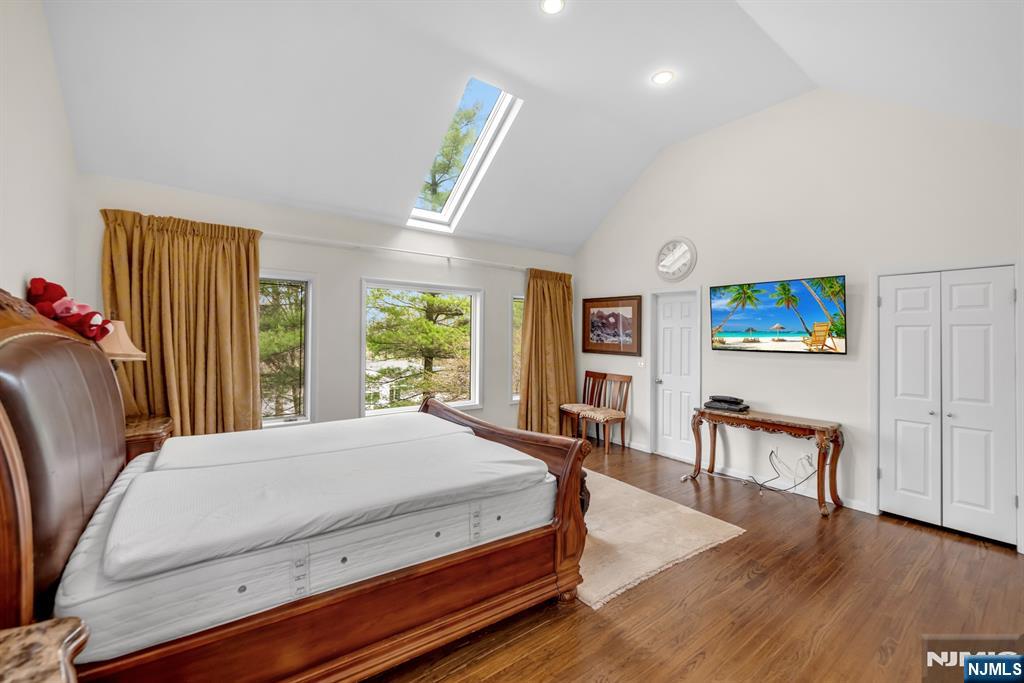 37 Berkshire Road, Woodcliff Lake, NJ, 07677