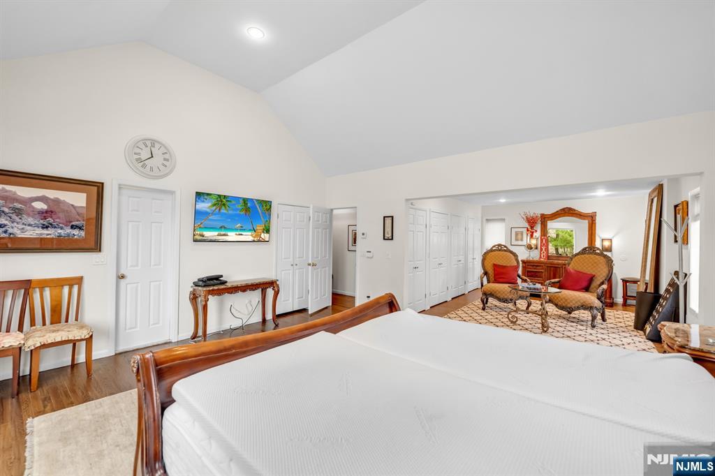 37 Berkshire Road, Woodcliff Lake, NJ, 07677