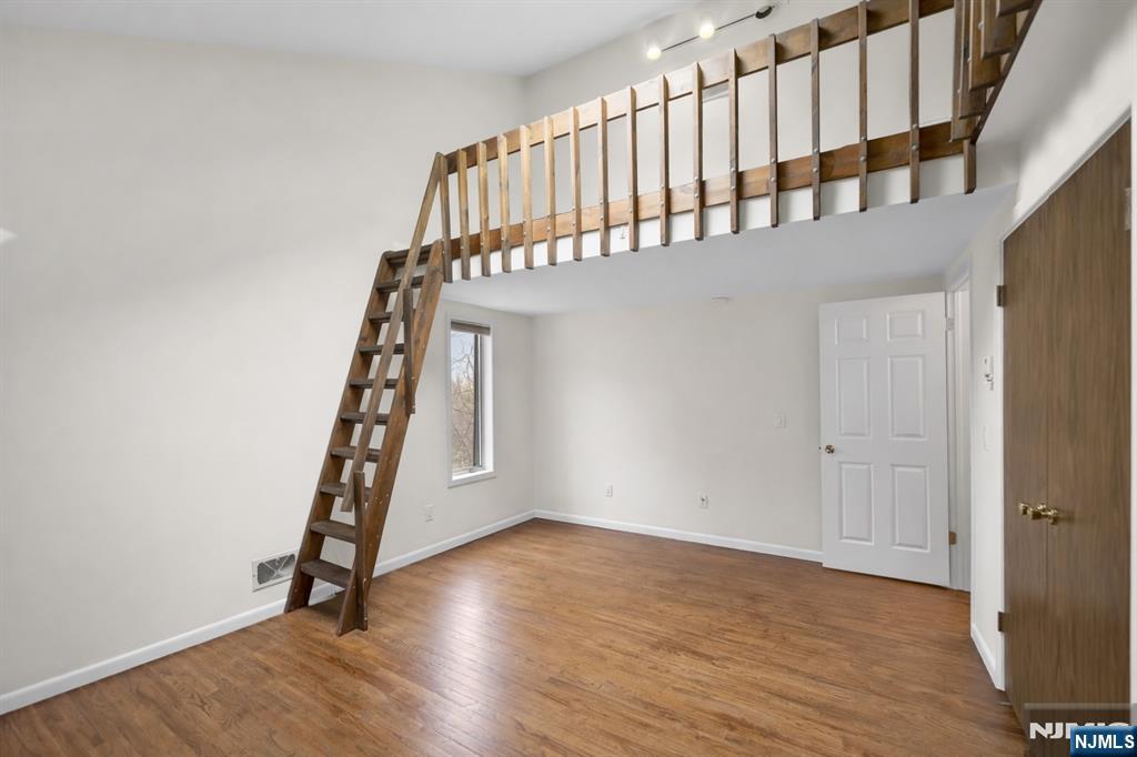 37 Berkshire Road, Woodcliff Lake, NJ, 07677