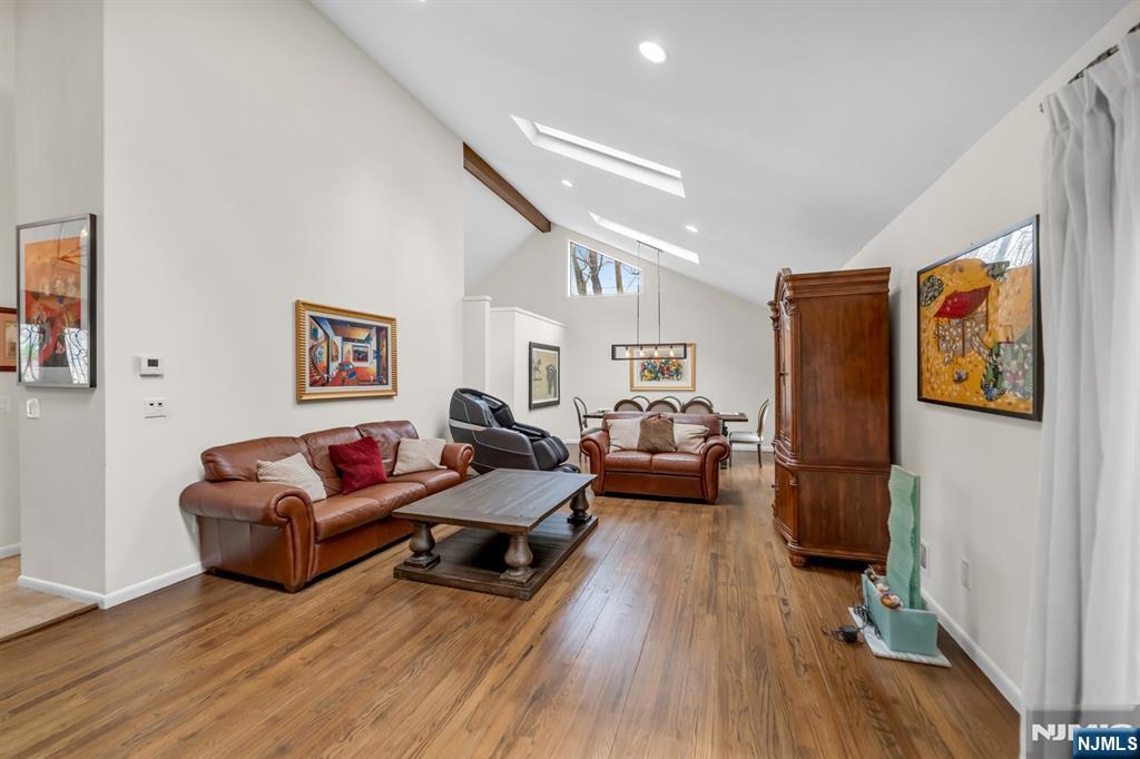 37 Berkshire Road, Woodcliff Lake, NJ, 07677