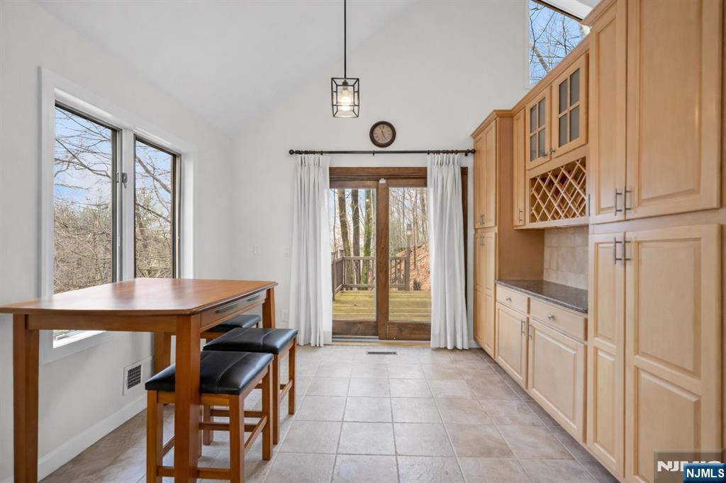 37 Berkshire Road, Woodcliff Lake, NJ, 07677