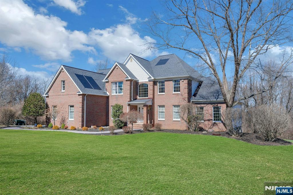 5 Noble Court - Photo 2