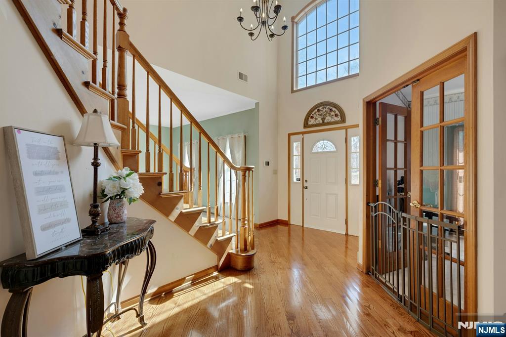 5 Noble Court - Photo 4