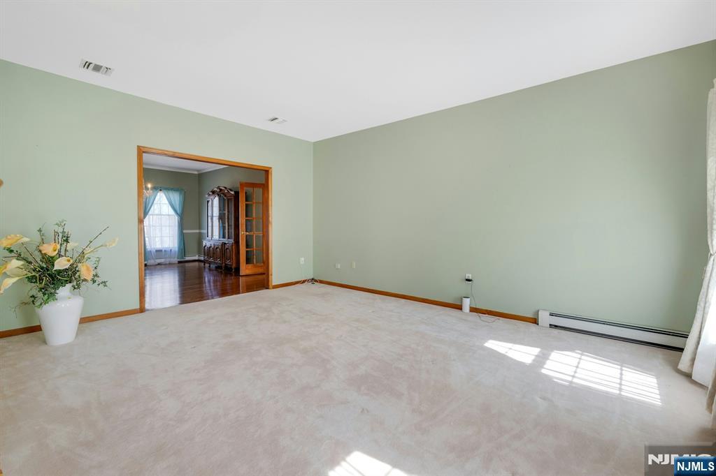 5 Noble Court - Photo 5