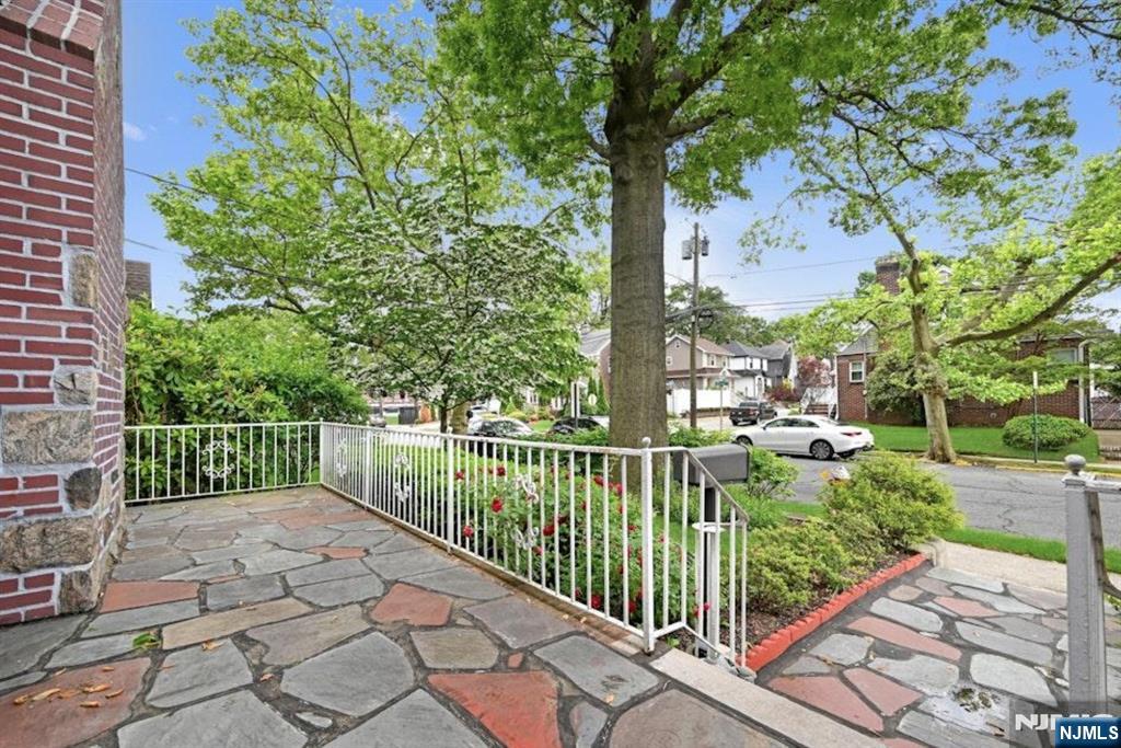 497 Oakdene Avenue — photo 28