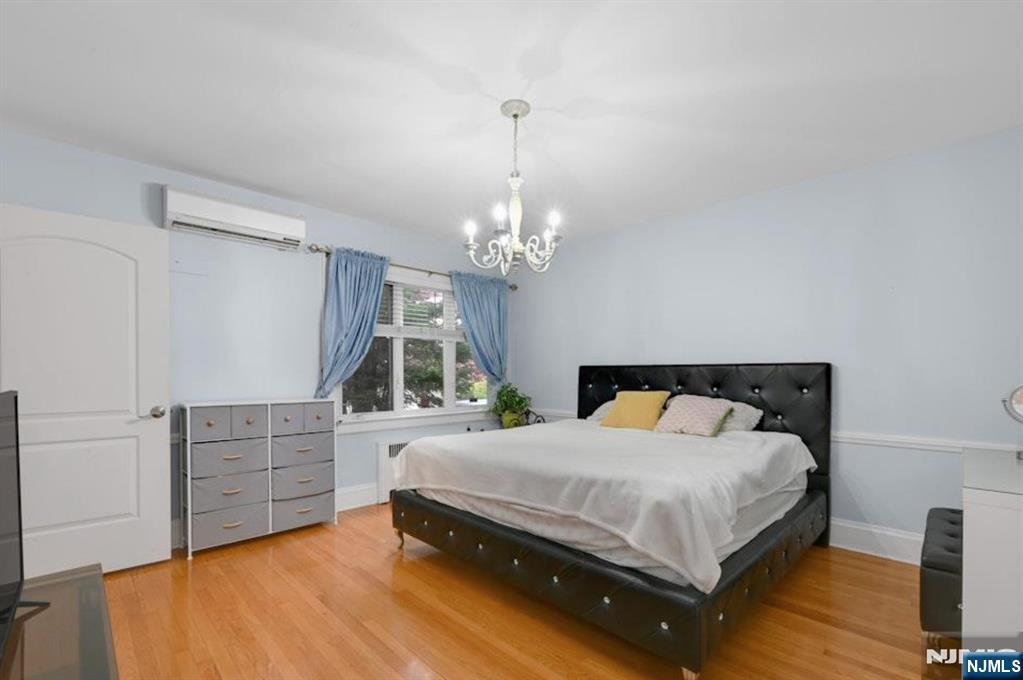 497 Oakdene Avenue — photo 9