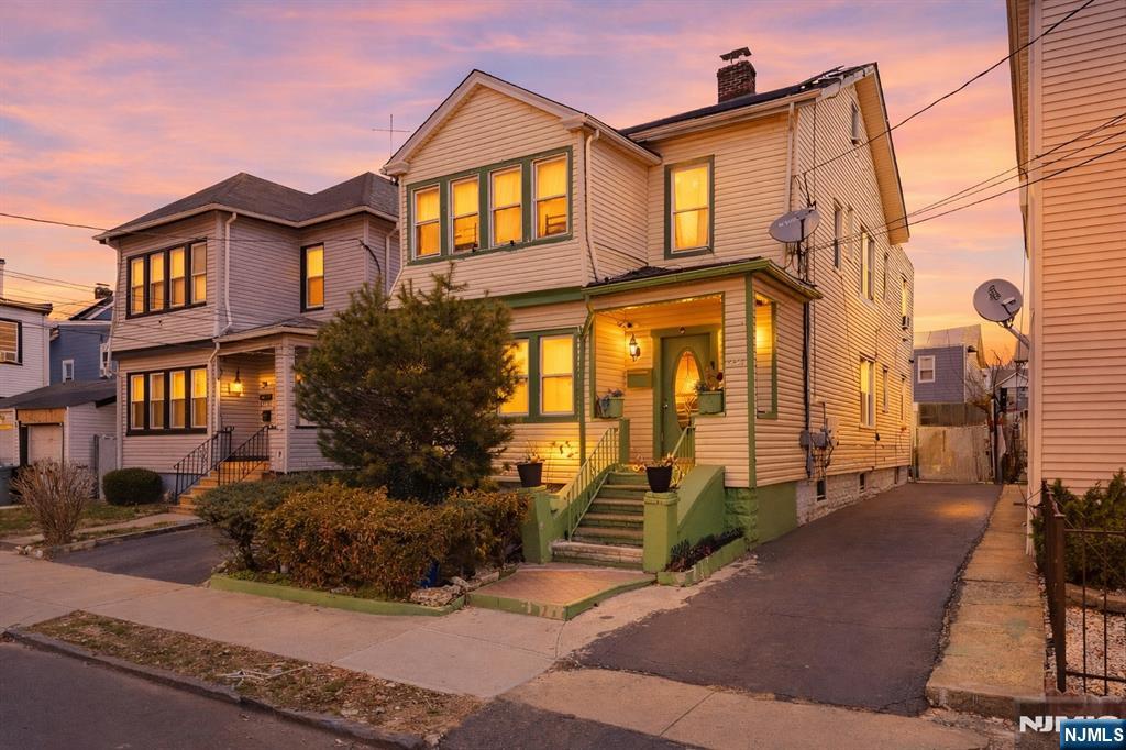 10 Maple Street, Garfield, NJ, 07026