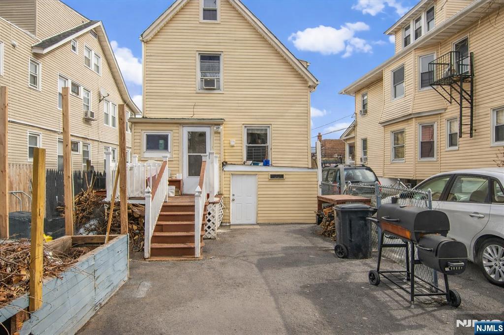 611 Stuyvesant Avenue