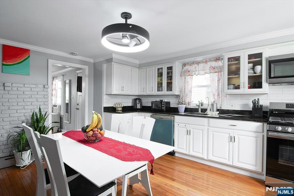 611 Stuyvesant Avenue